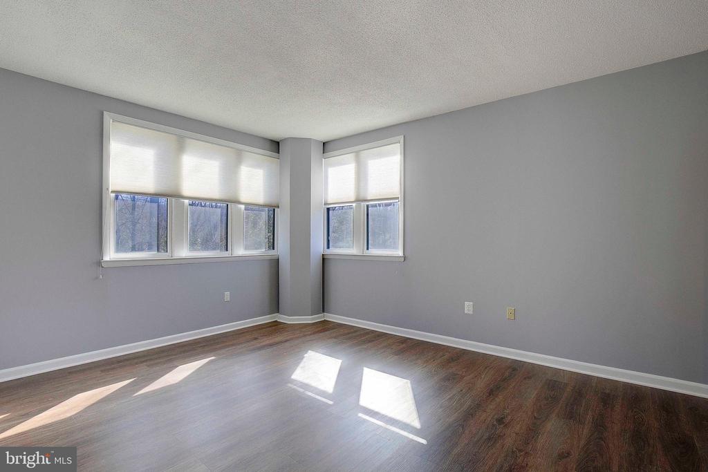 930 Astern Way #207