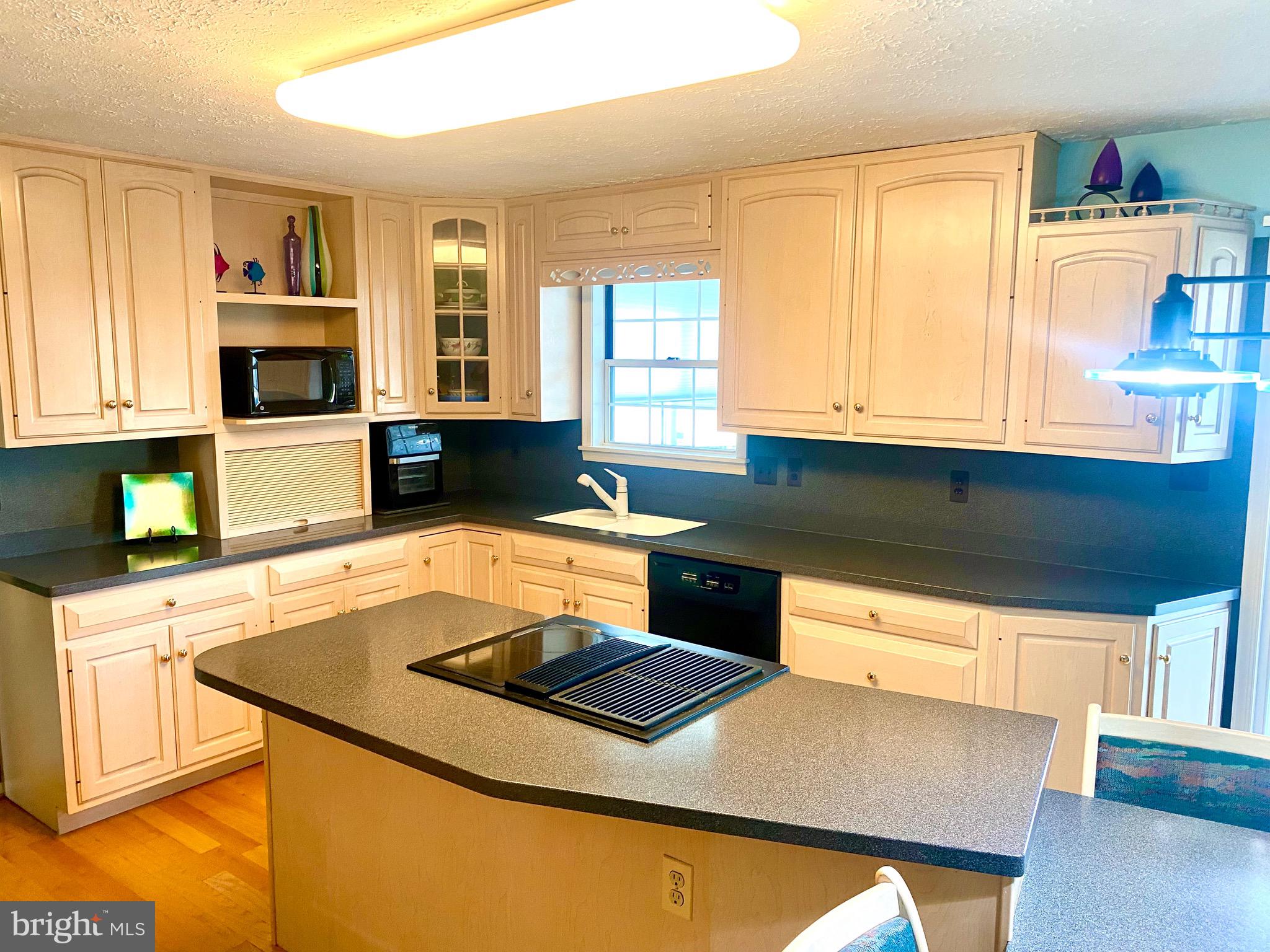 1750 Remington Ct
