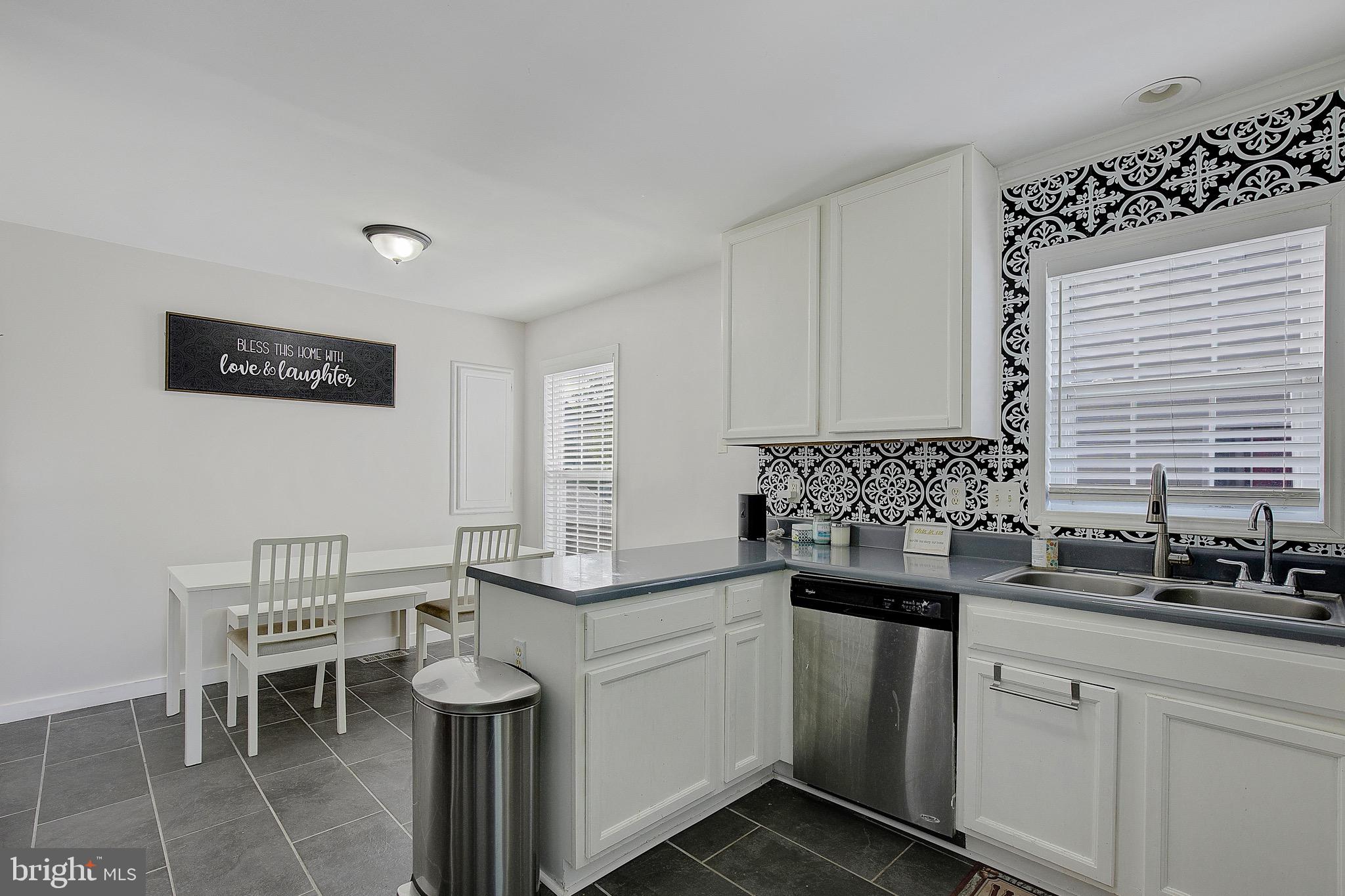 8210 Fort Smallwood Rd