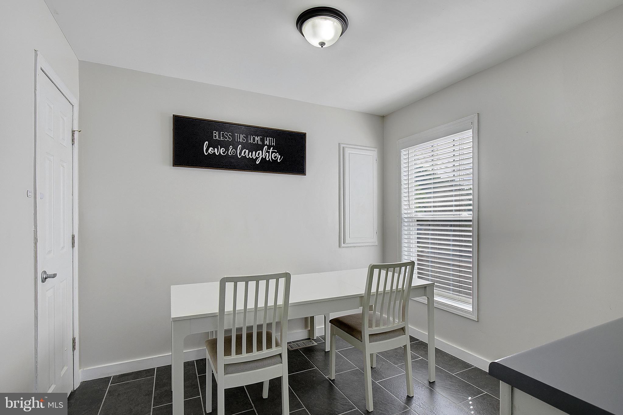 8210 Fort Smallwood Rd