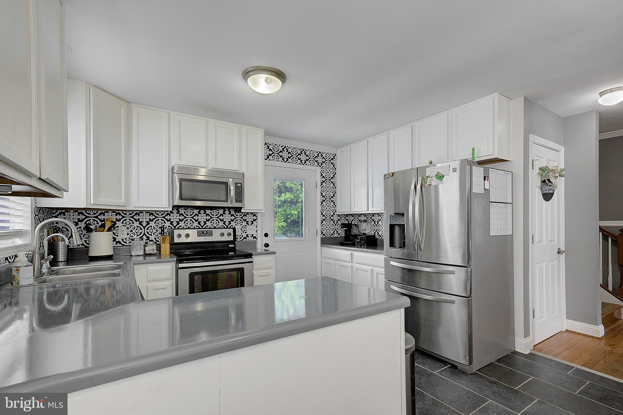 8210 Fort Smallwood Rd