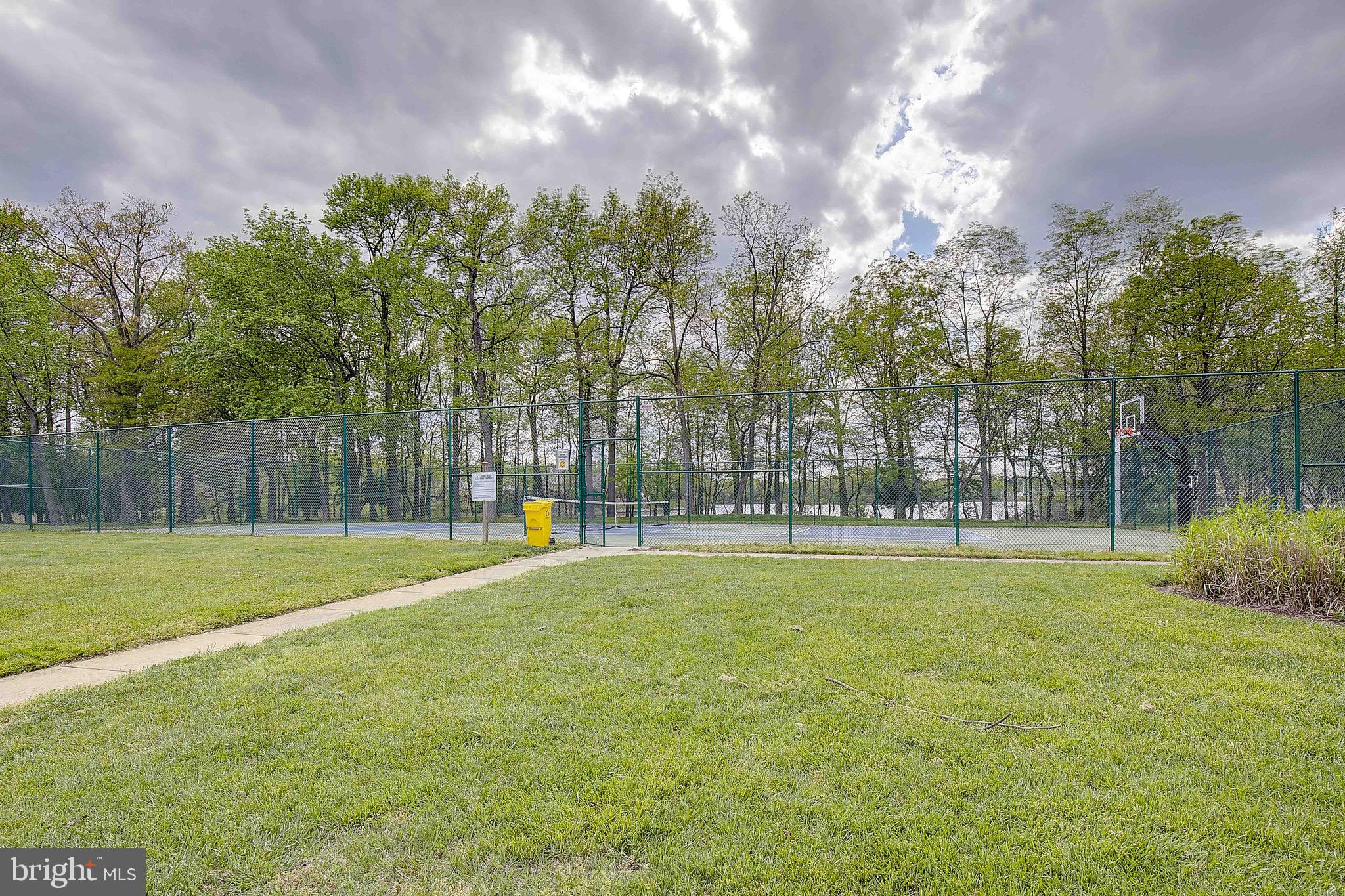 1355 Waterway Ct