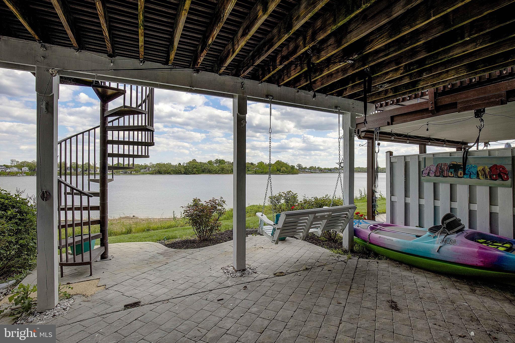 1355 Waterway Ct