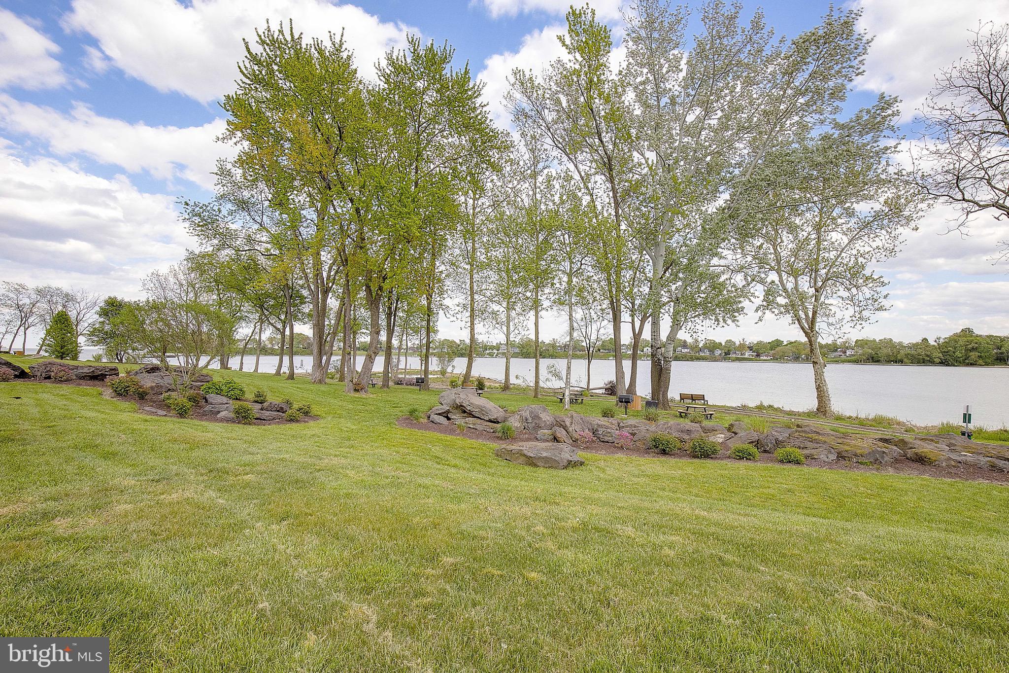 1355 Waterway Ct