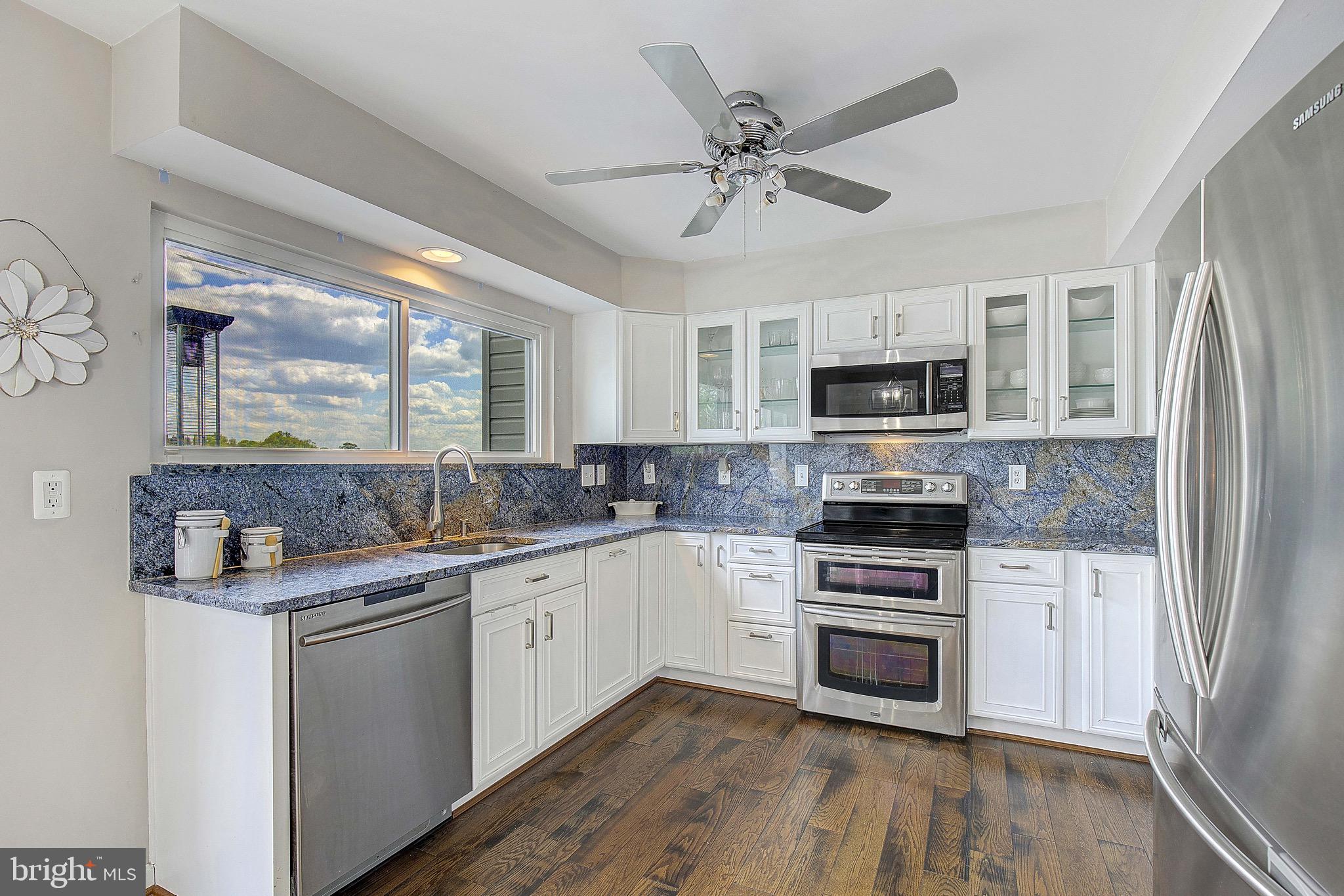 1355 Waterway Ct