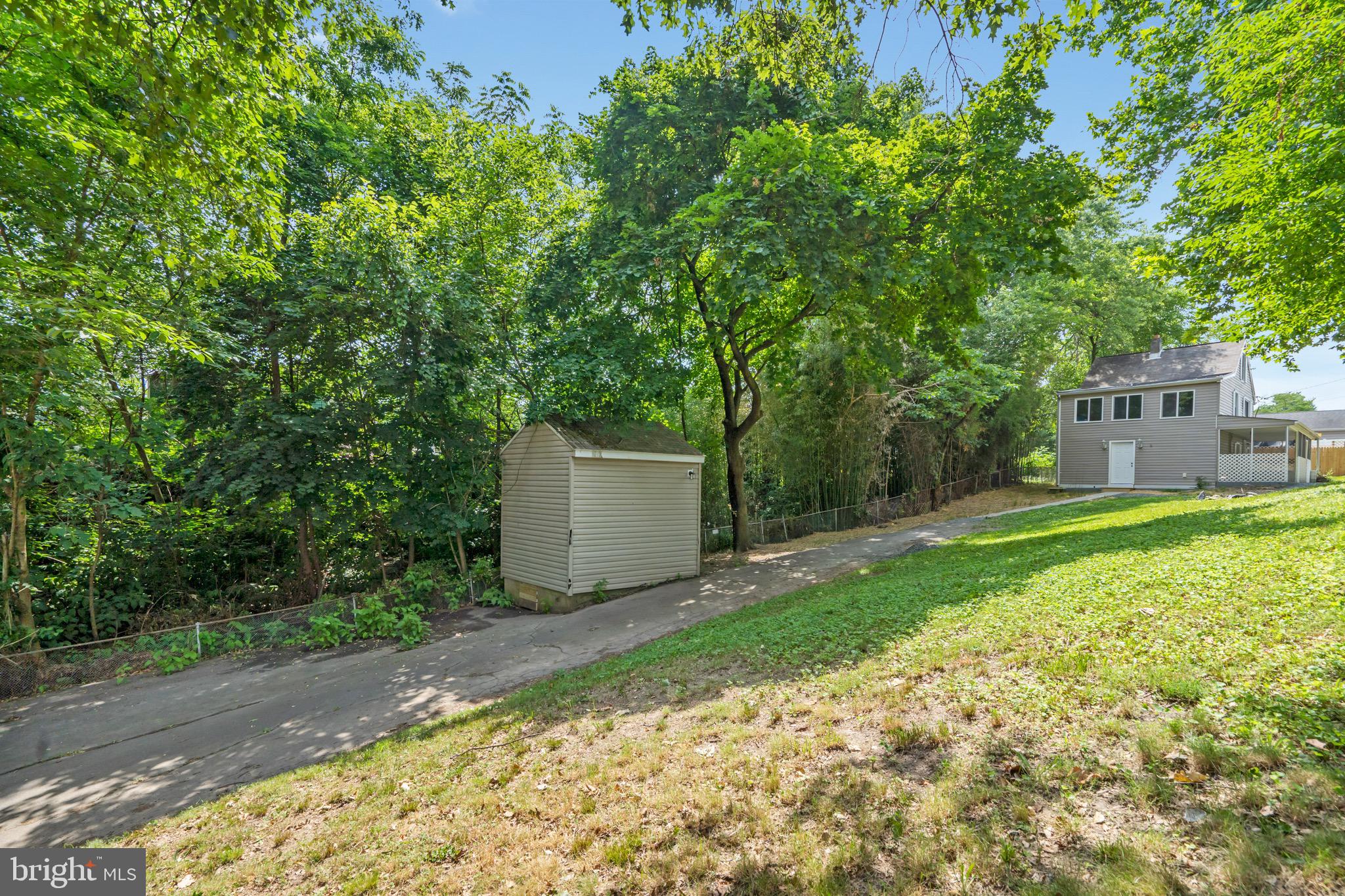 7810 Leymar Rd