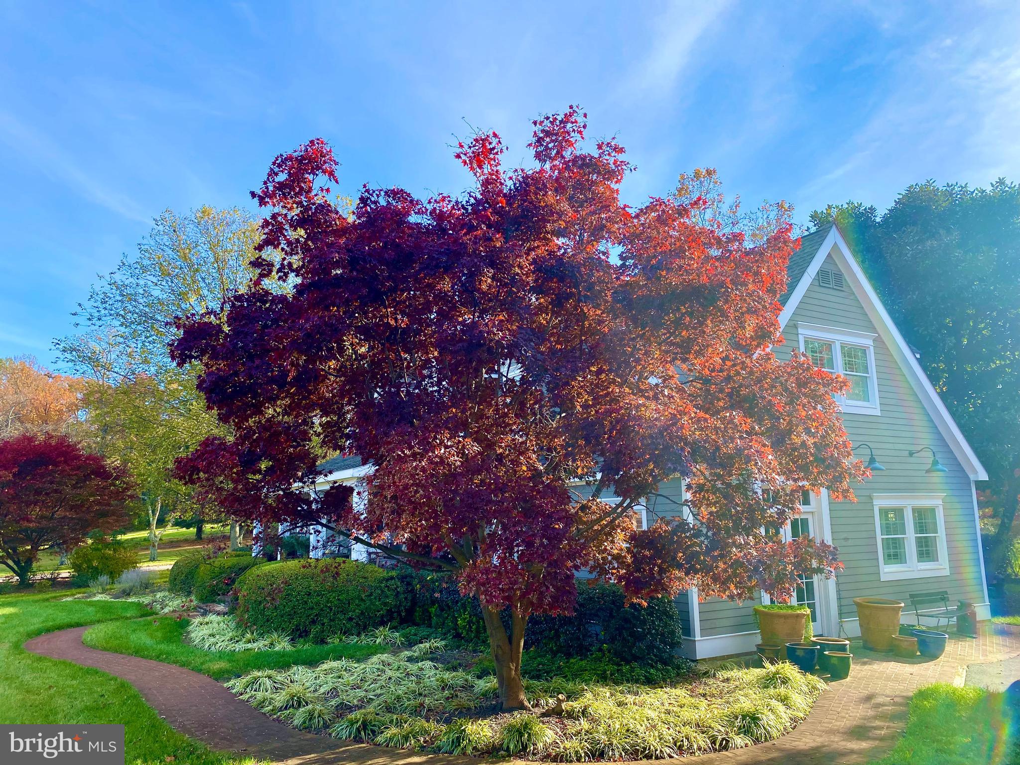 335 Dubois Rd