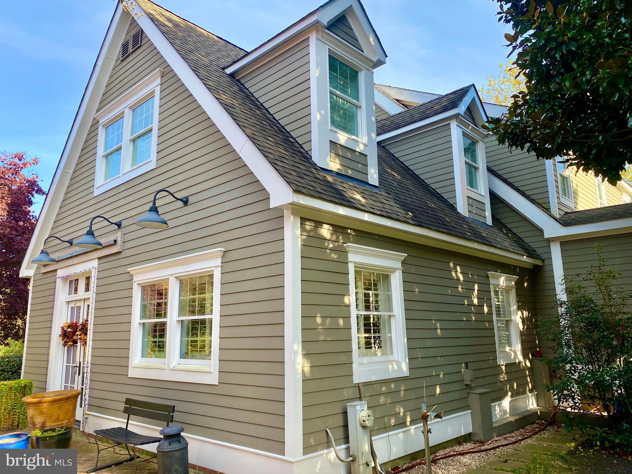 335 Dubois Rd