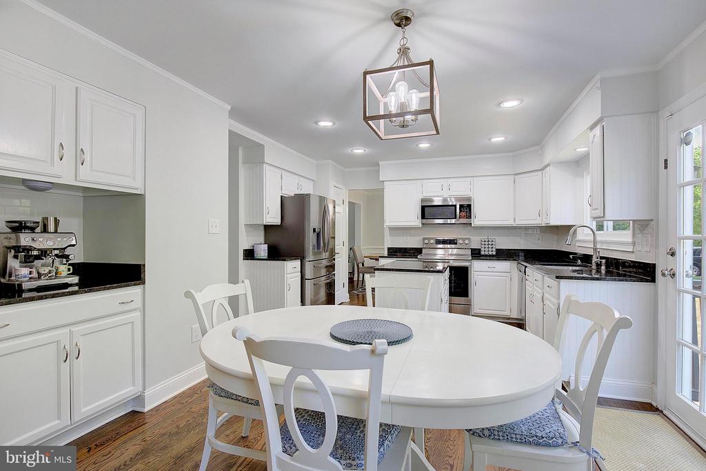 1521 Pearl Ave