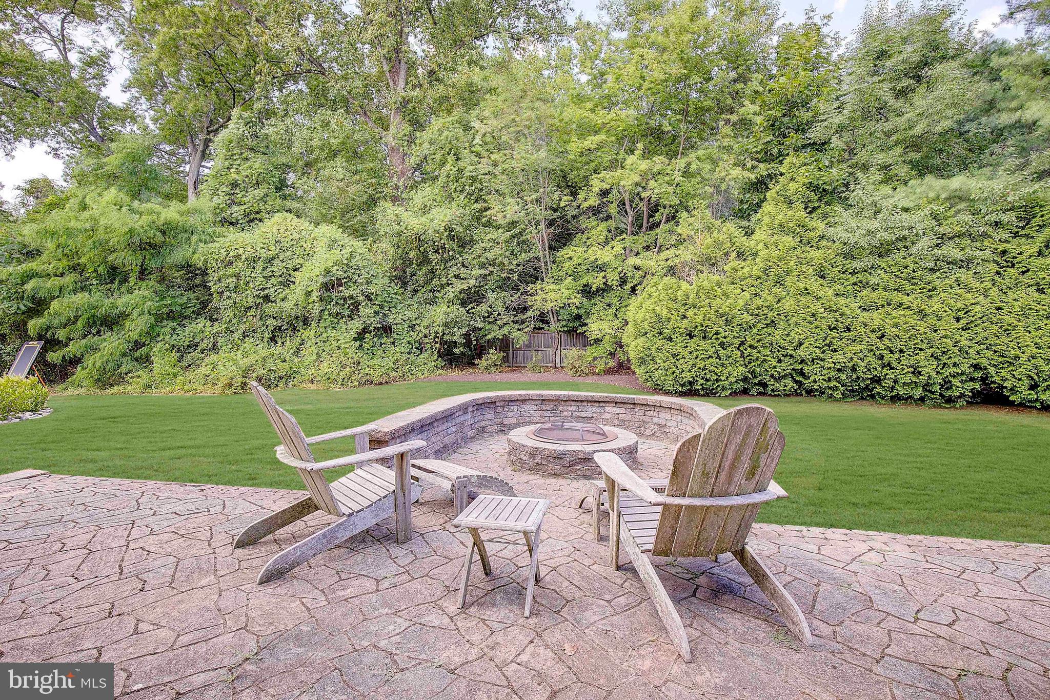 710 Highland Meadows Dr