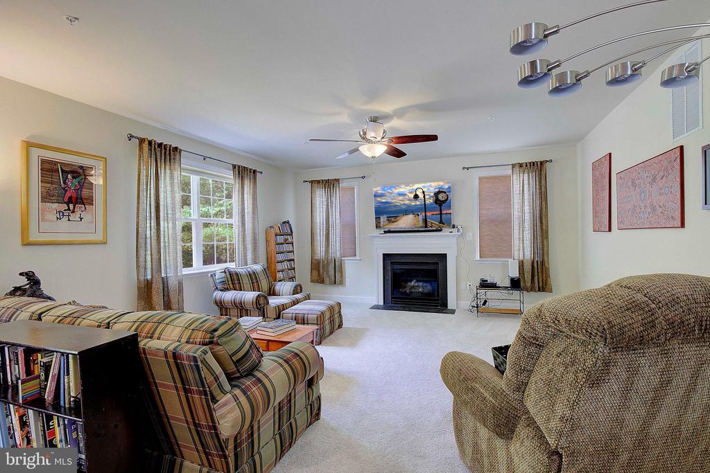 710 Highland Meadows Dr
