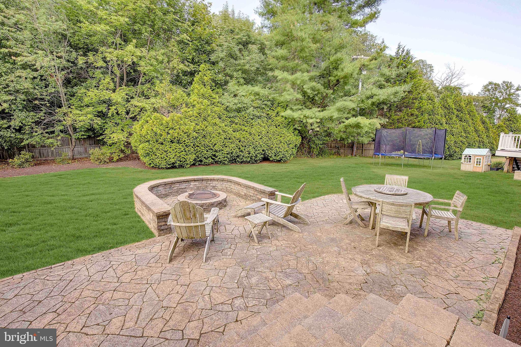 710 Highland Meadows Dr