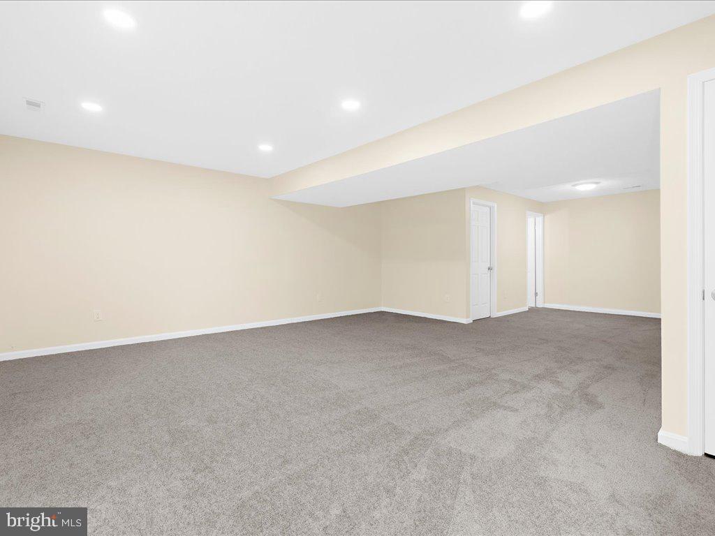 7728 MOONFALL CT