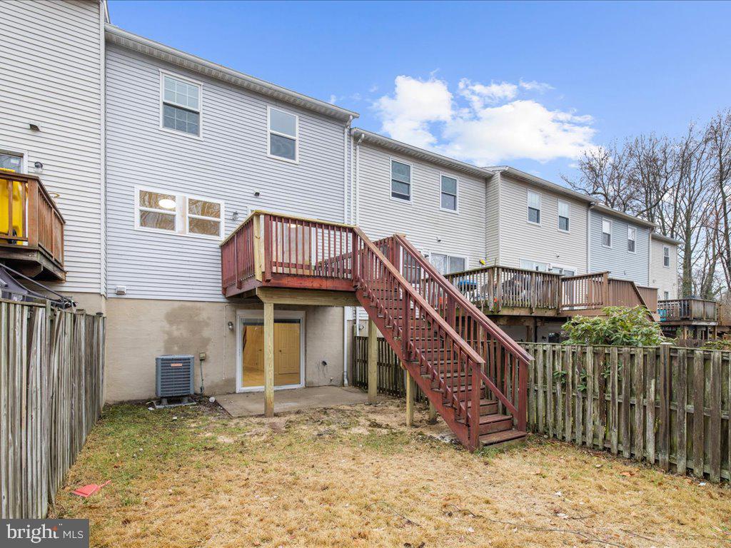7728 MOONFALL CT