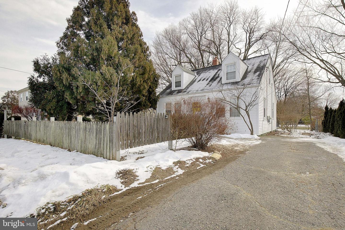 1147 Tyler Ave