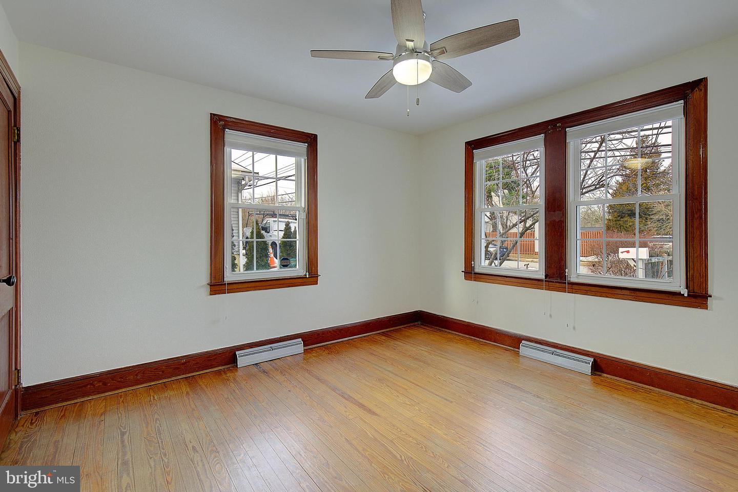 1147 Tyler Ave