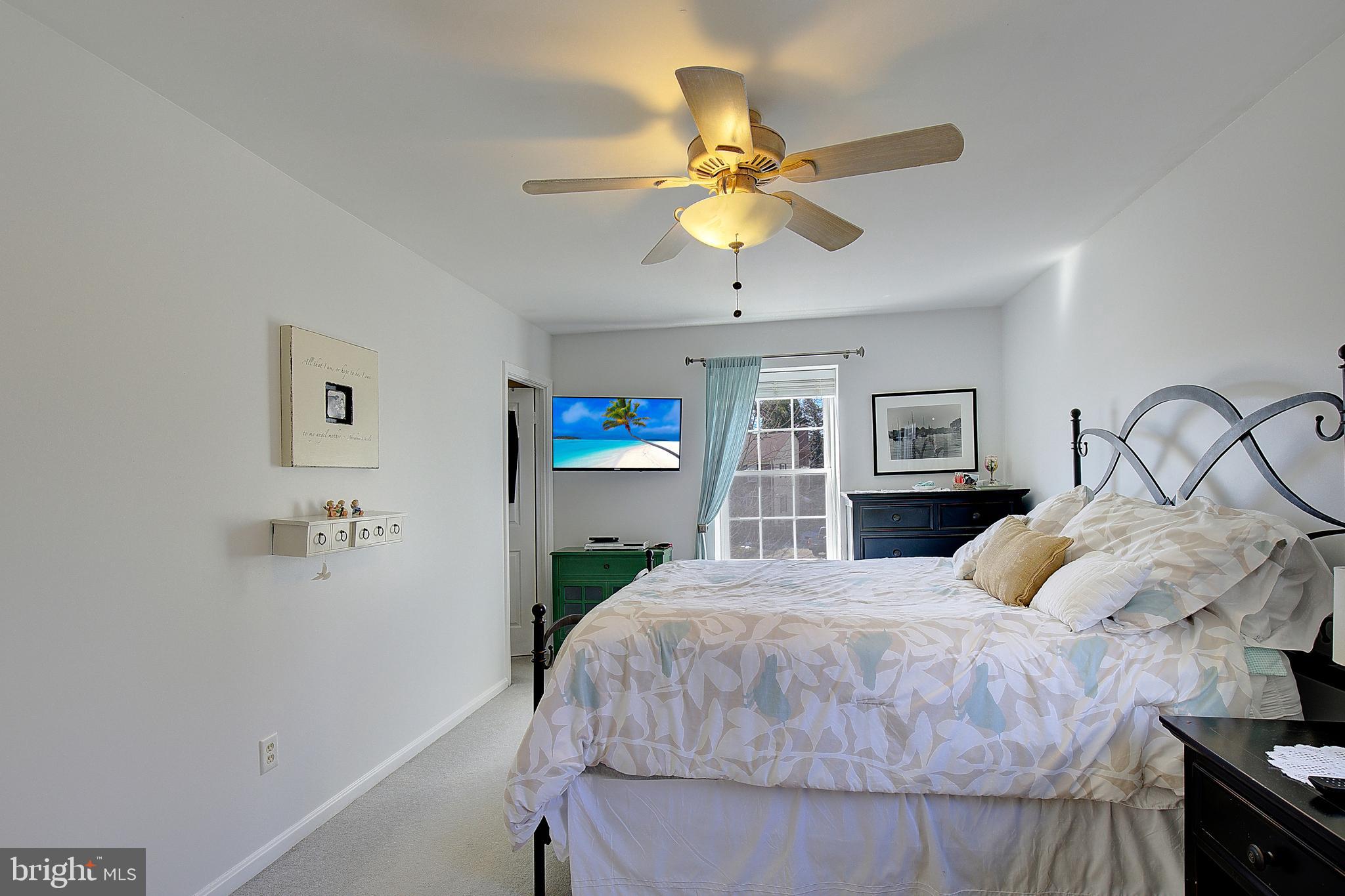 13 Mooring Point Ct