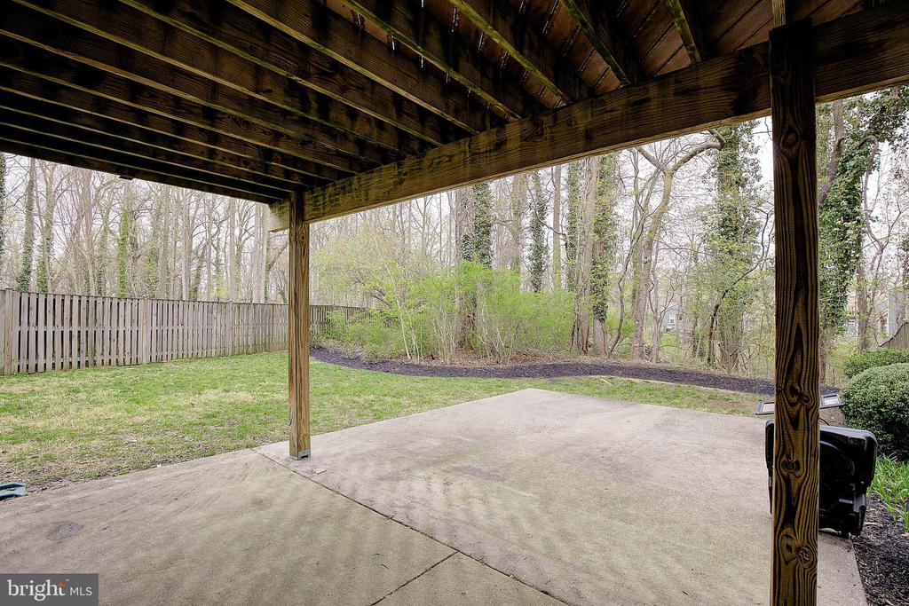 13 Mooring Point Ct