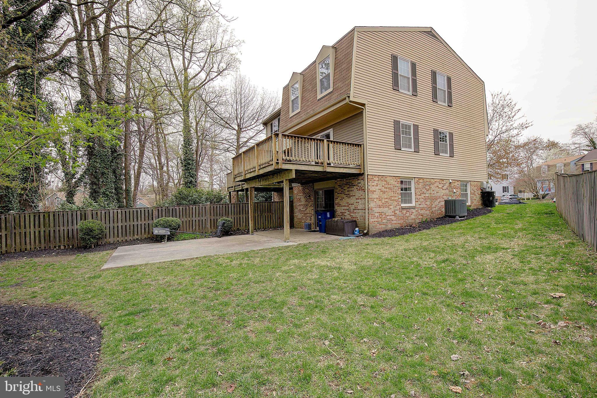 13 Mooring Point Ct