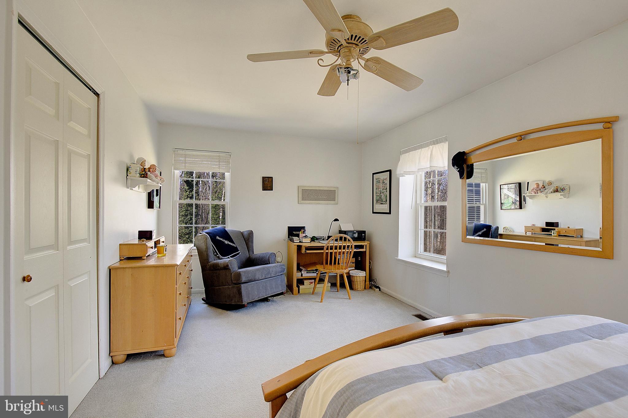 13 Mooring Point Ct