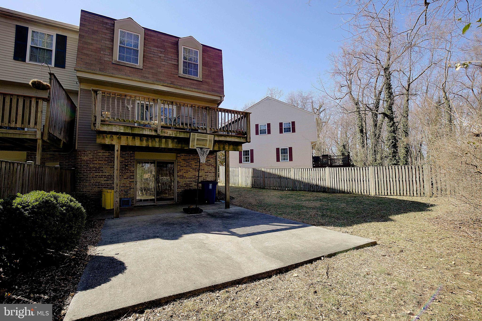 13 Mooring Point Ct