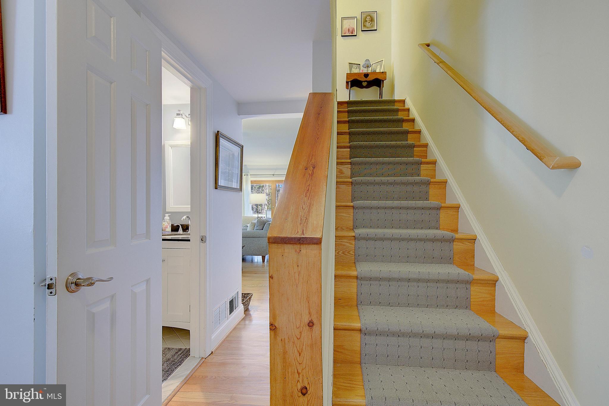 13 Mooring Point Ct