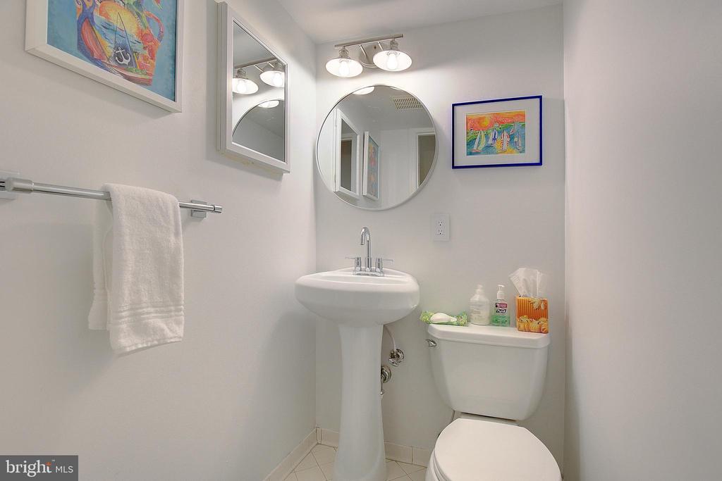 13 Mooring Point Ct