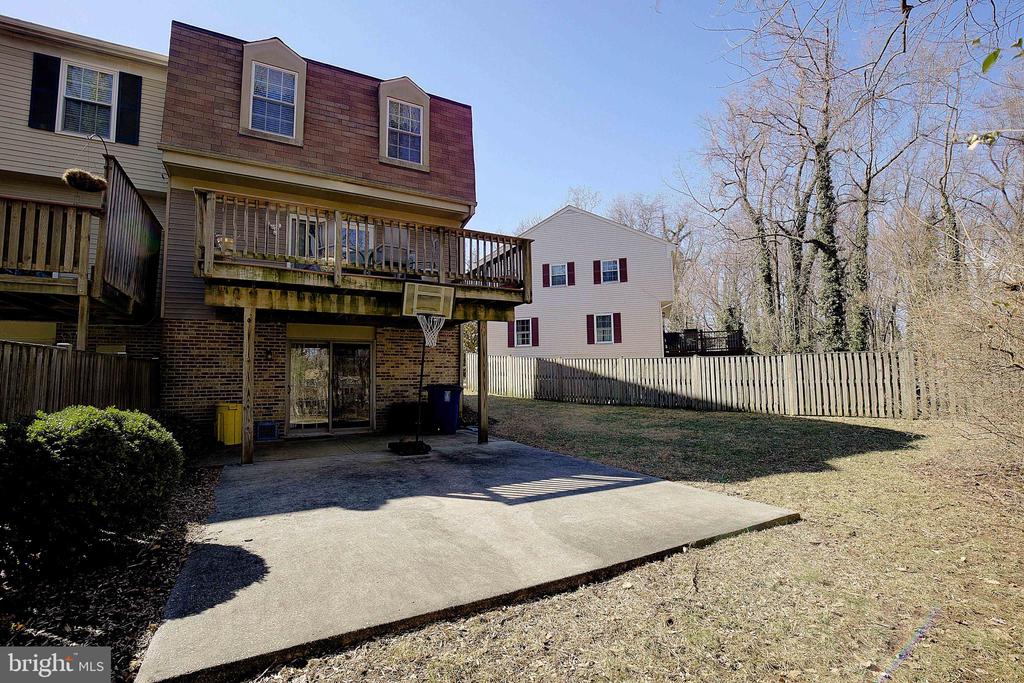 13 Mooring Point Ct