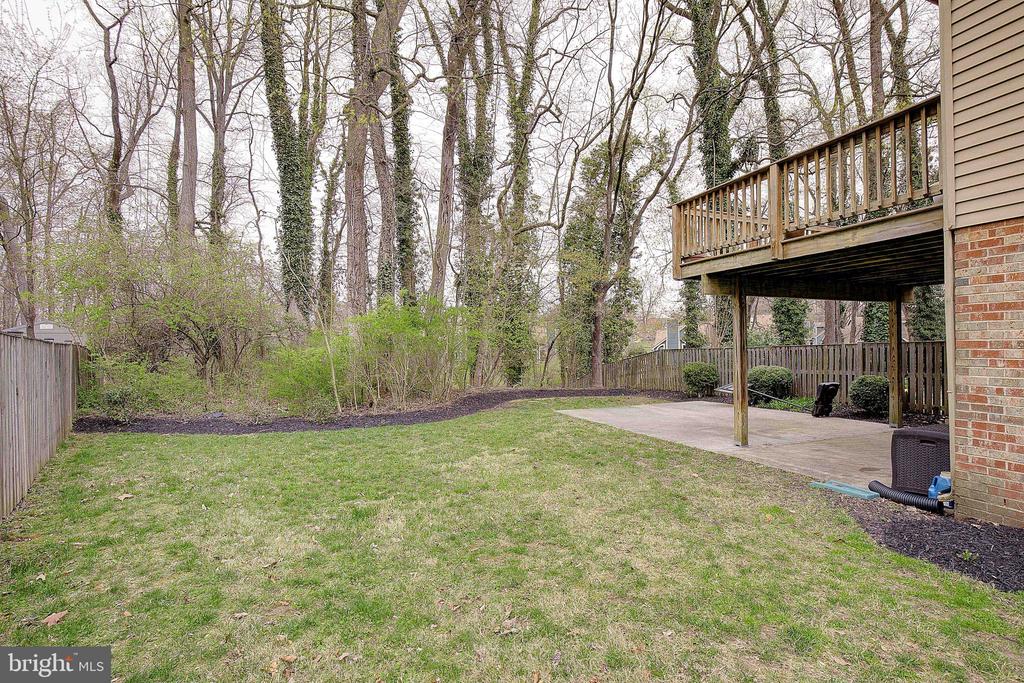 13 Mooring Point Ct