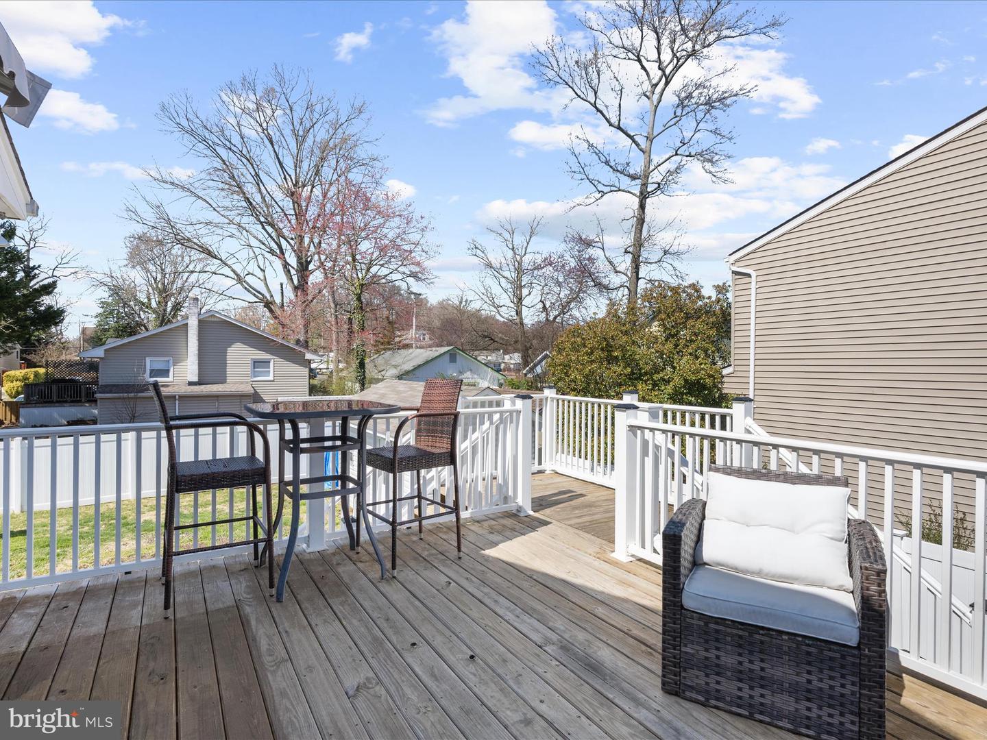 1738 Fairhill Dr