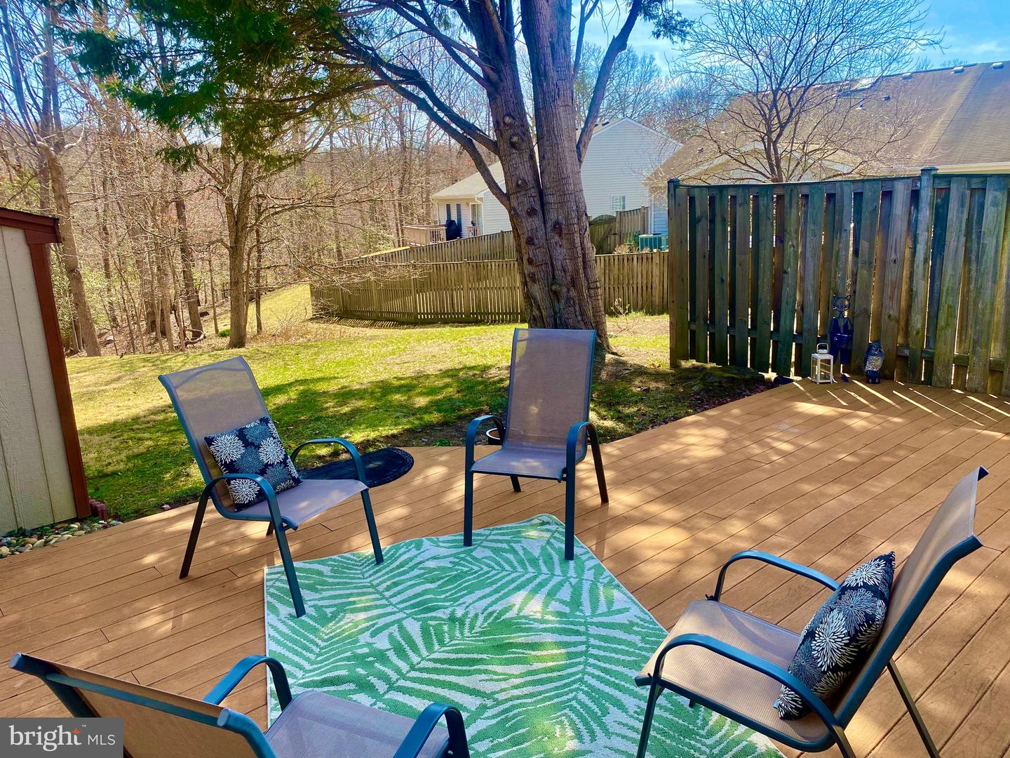 910 Topmast Way