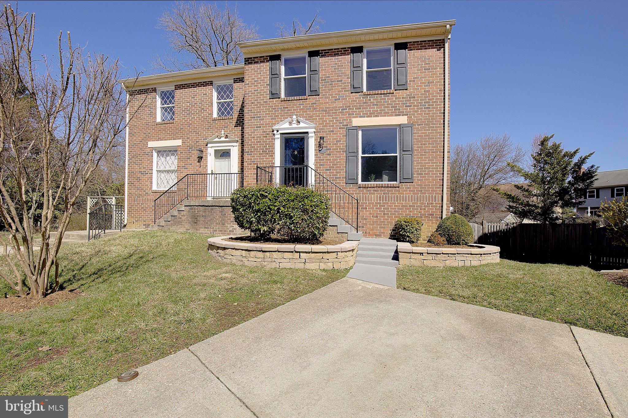 14 Fairhope Ct