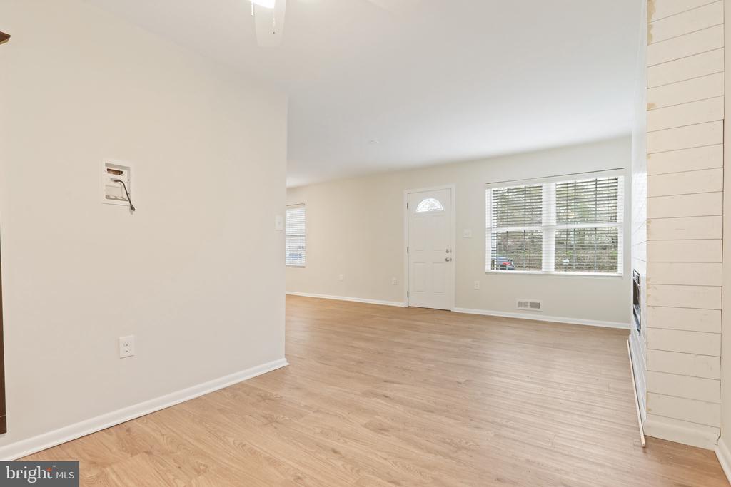 1407 DISNEY RD