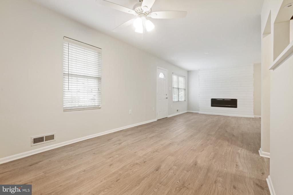 1407 DISNEY RD