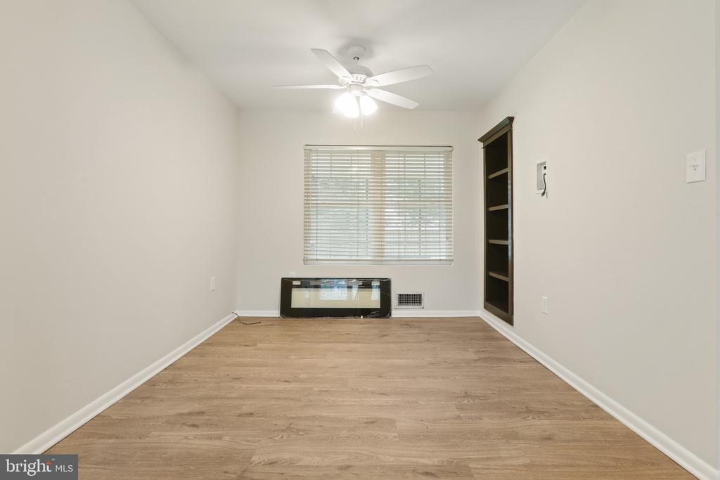 1407 DISNEY RD