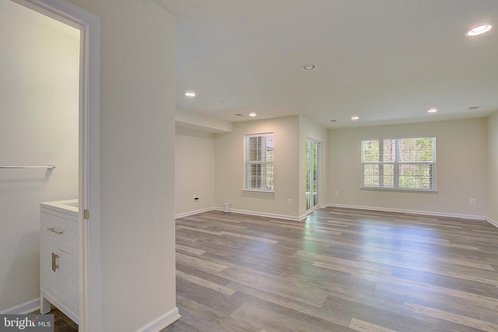 631 Highland Farms Cir