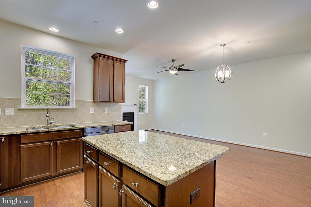 631 Highland Farms Cir