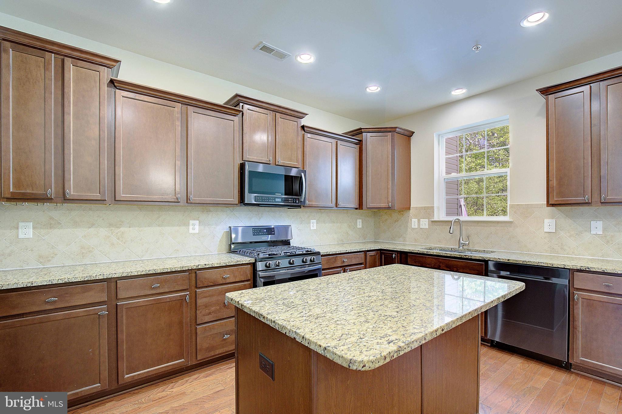 631 Highland Farms Cir