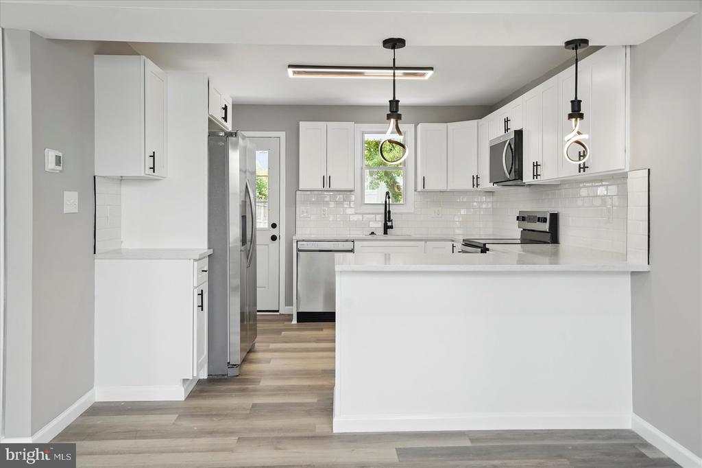 104 Queen Anne Rd