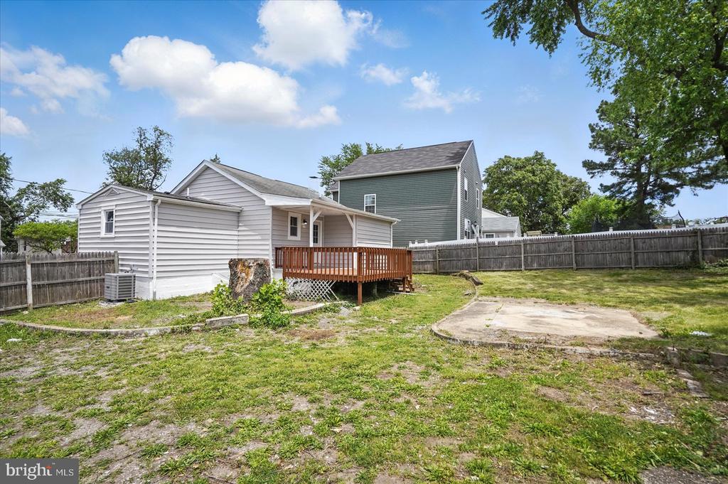 104 Queen Anne Rd