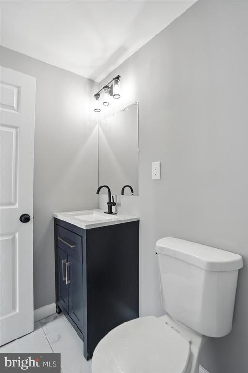 104 Queen Anne Rd