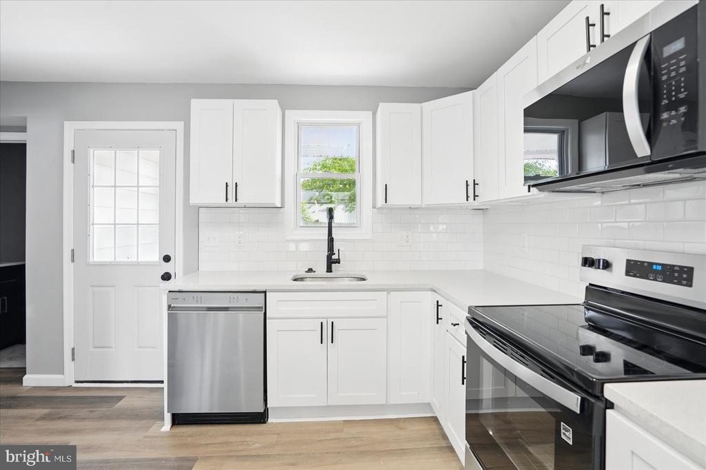 104 Queen Anne Rd