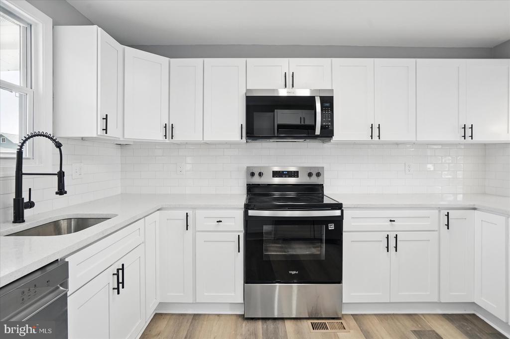 104 Queen Anne Rd