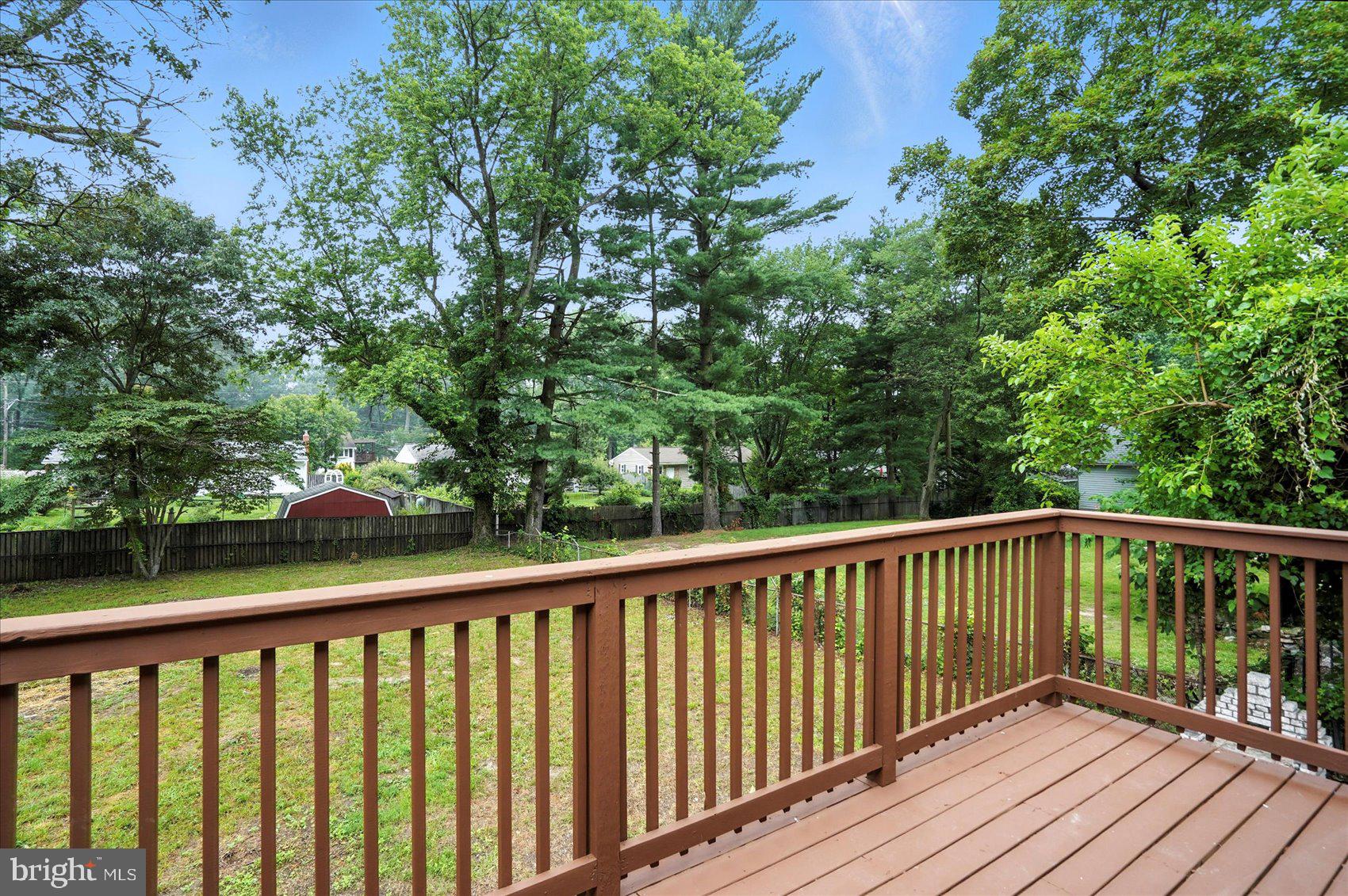 1415 Larch Rd