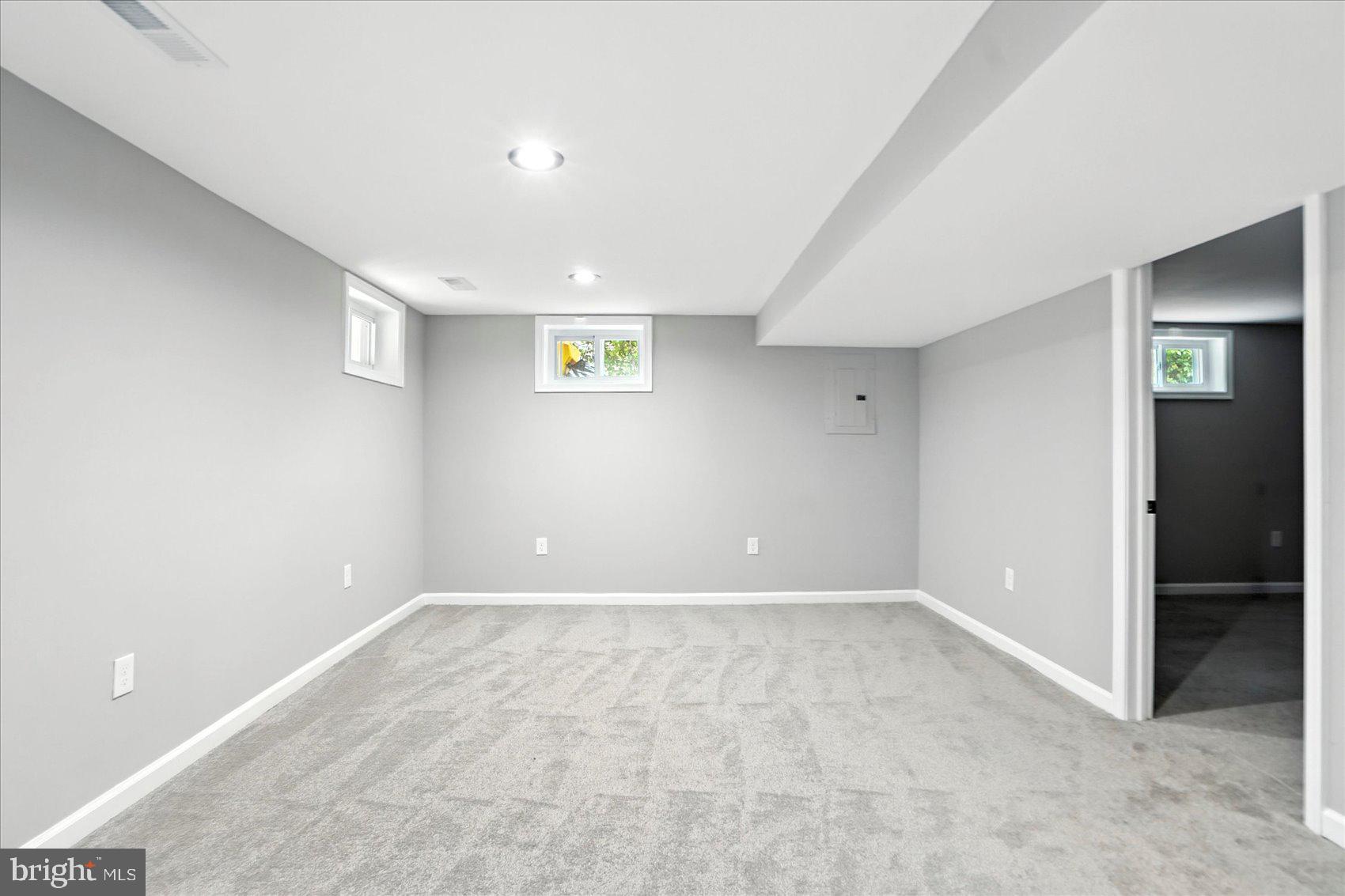 1415 Larch Rd