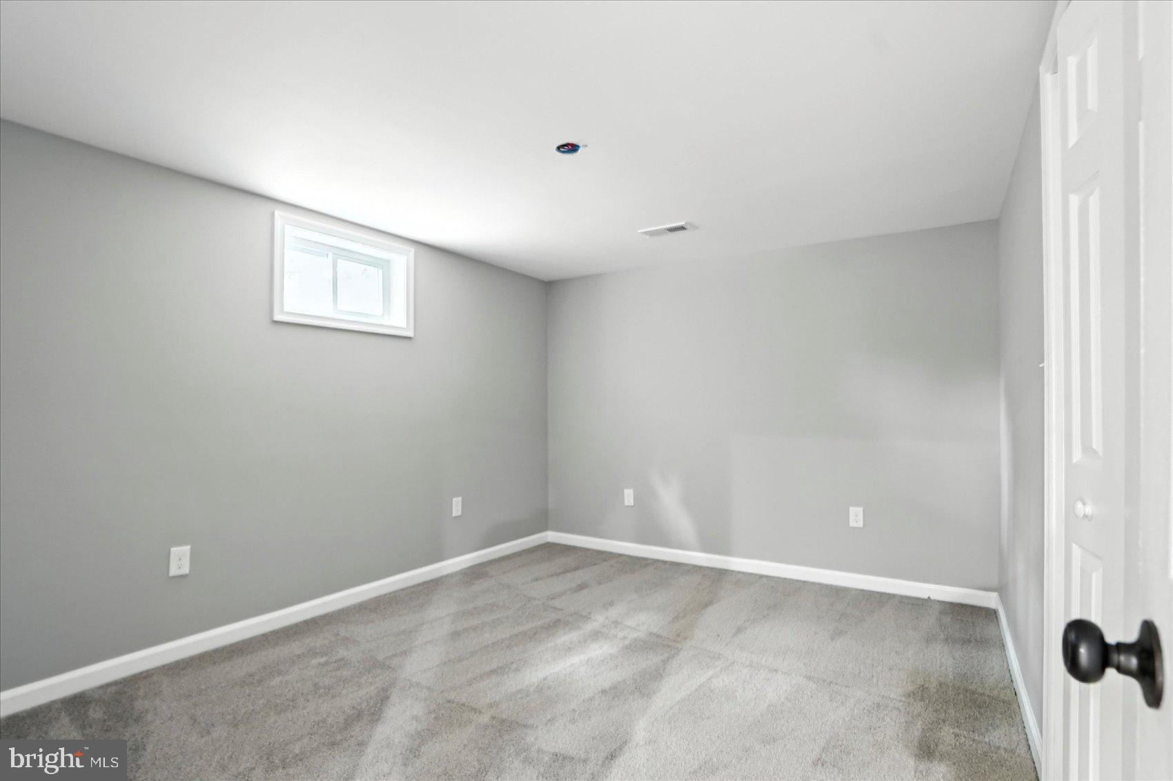 1415 Larch Rd