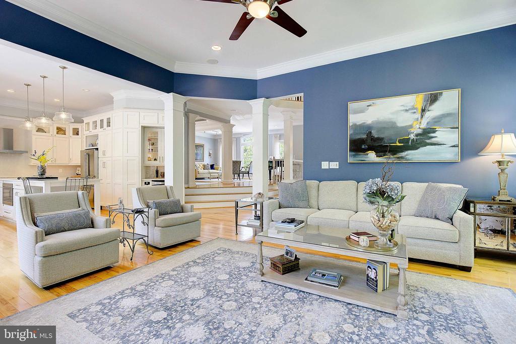210 Bowen Ct