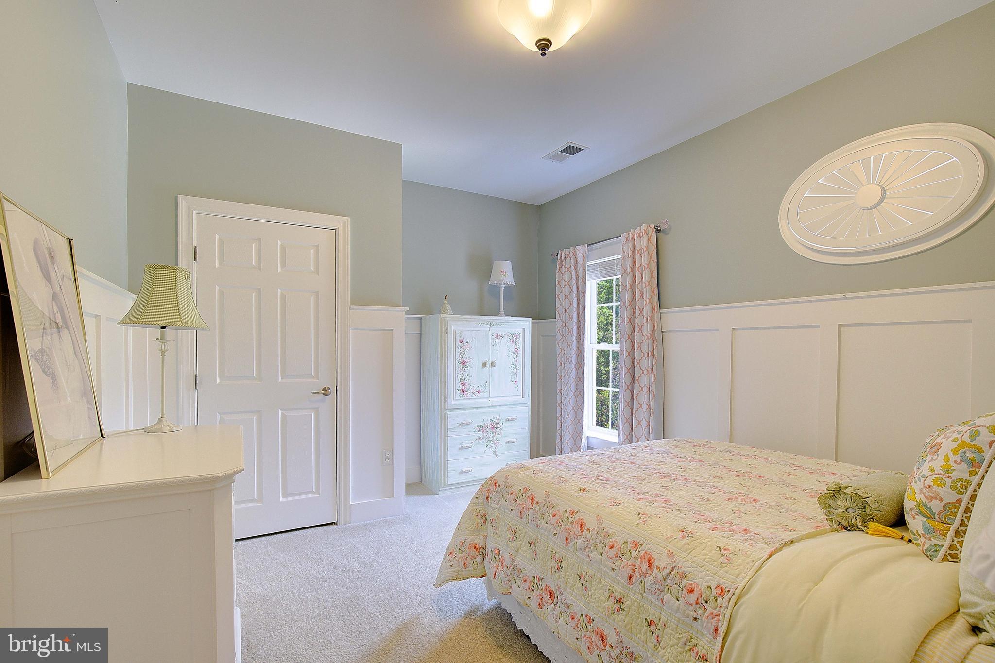 210 Bowen Ct