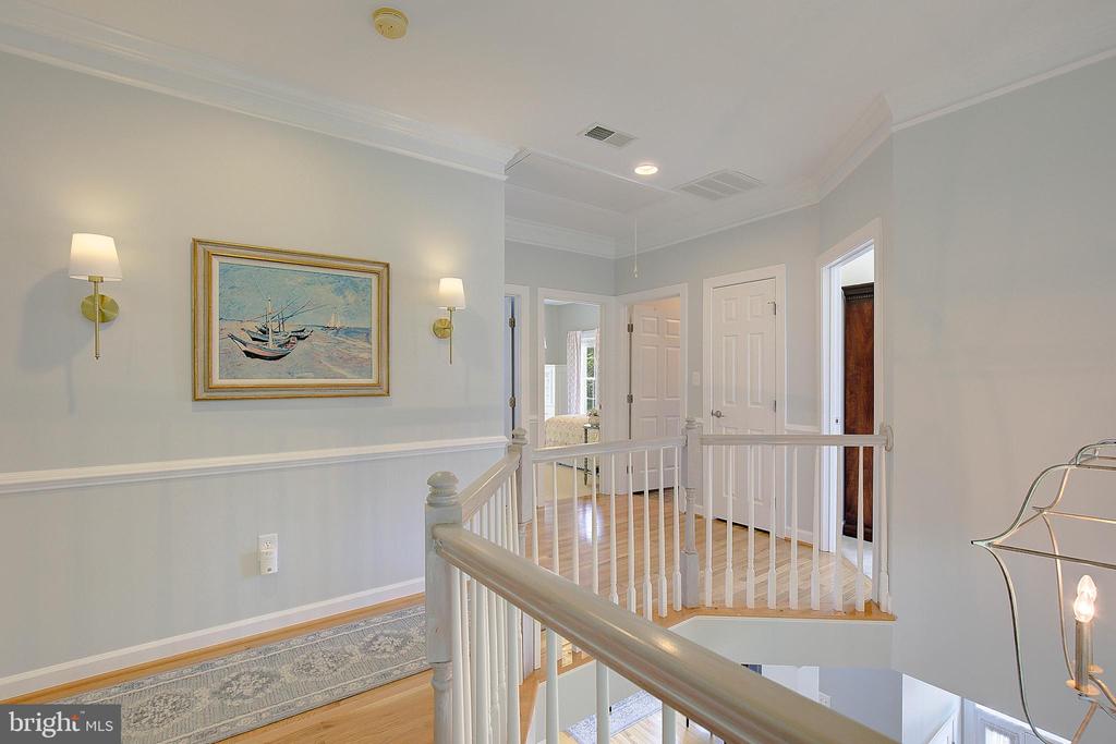210 Bowen Ct