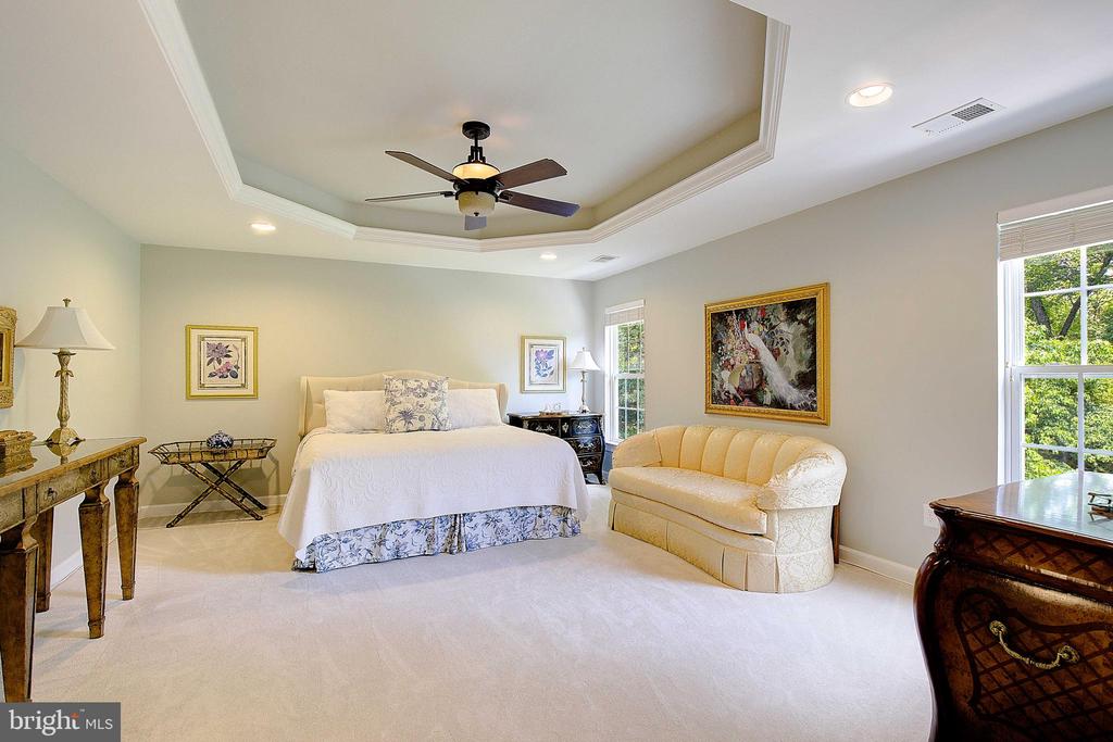 210 Bowen Ct